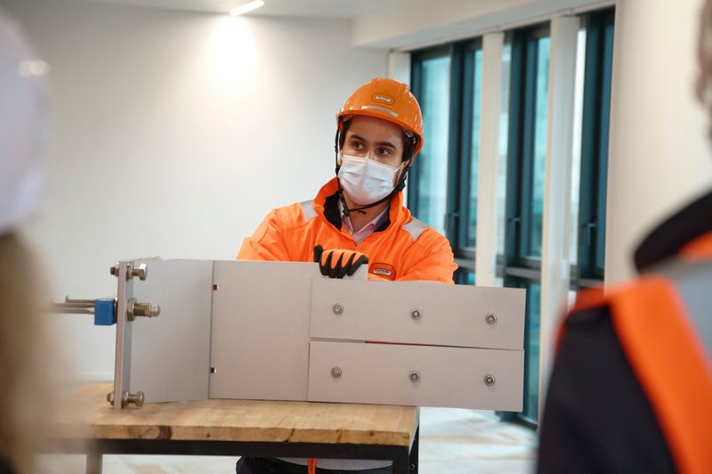 A2541-Visite-Pantin-Kanal-040.JPG